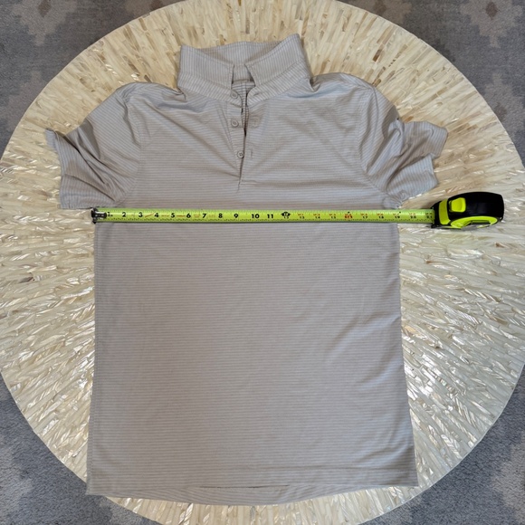 Lululemon Evolution Short Sleeve Polo - Size M - Picture 5 of 6